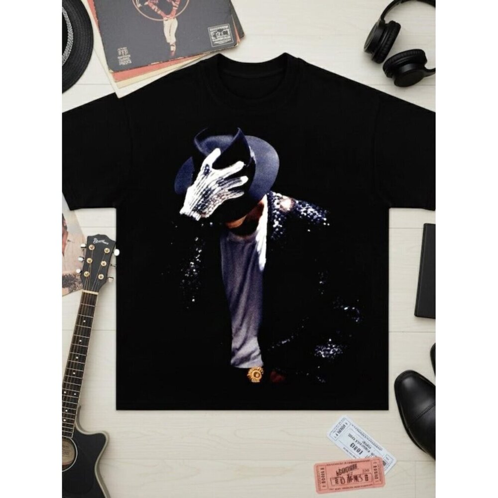 Michael jackson v4 shirt,vintage graphic 90s shirt, hip hop streetwear unisex .
